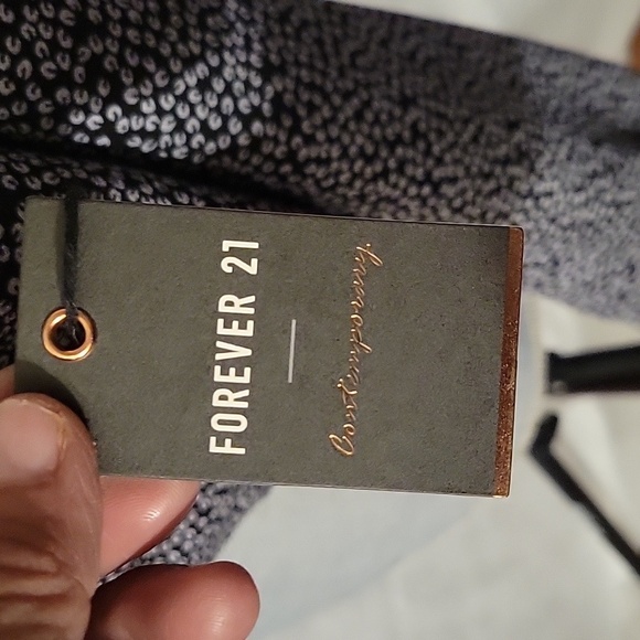 Forever 21 Contemporary Black & Gray Front Tie Shirt, Size: L, NWT - Picture 4 of 8